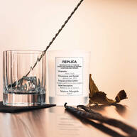 REPLICA Cozy at Home Candle Set